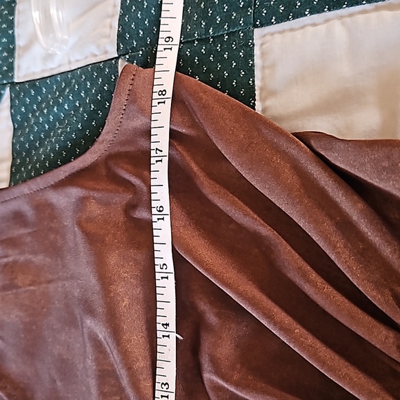Bronze brown sleeveless silky tunic - Picture 6 of 8